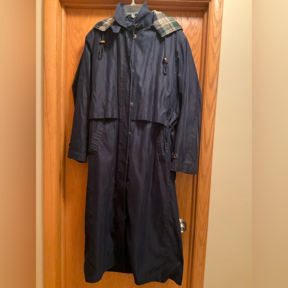 Eddie Bauer Women's Classic Navy Coat with Goose Down Insert